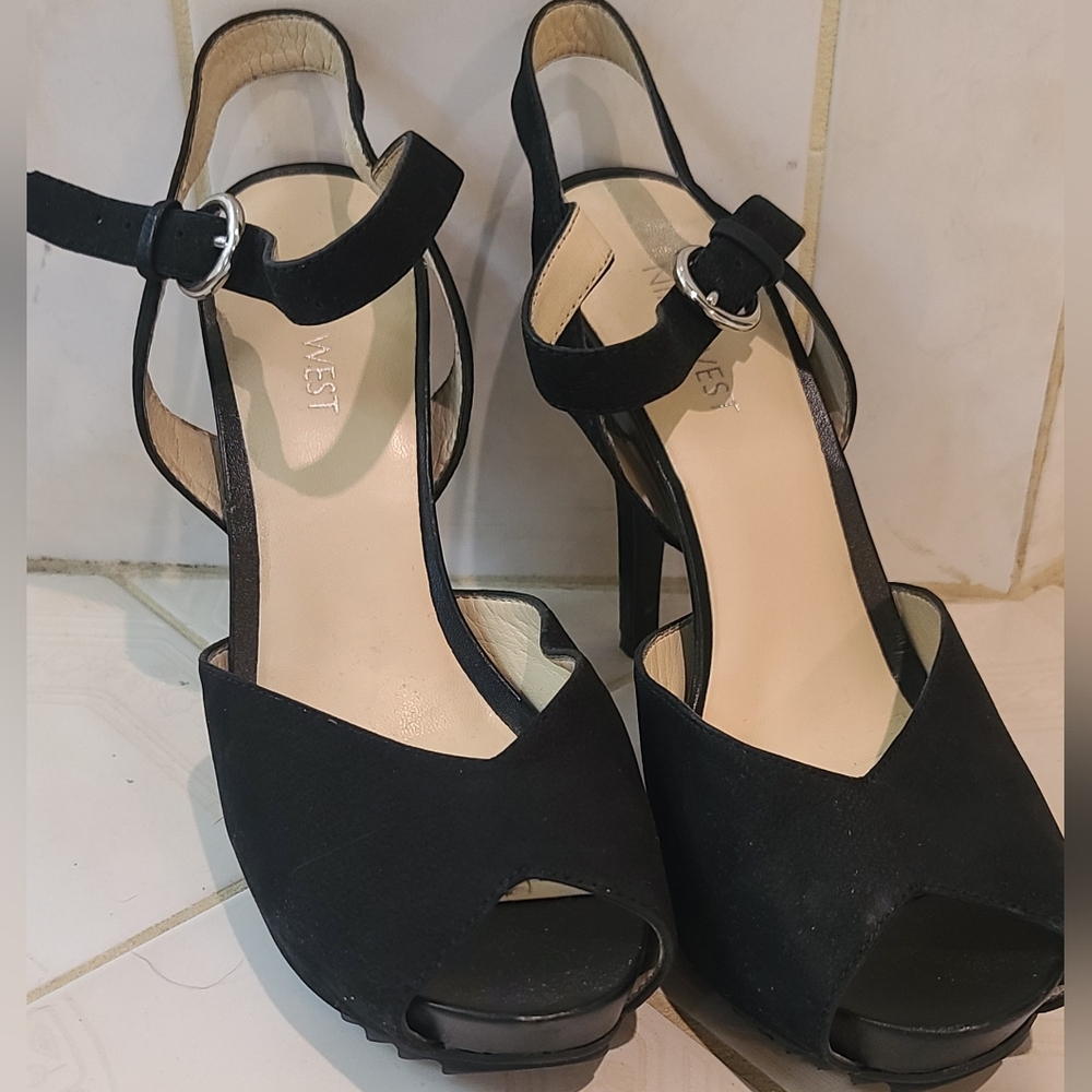 Nine West platform heel